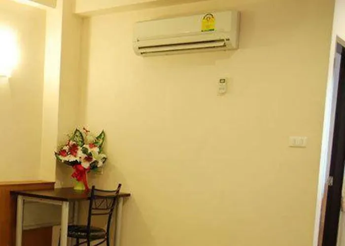 Hotel Rambuttri House 2*