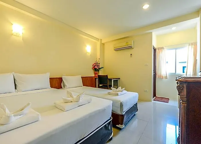 Rambuttri House Hotel