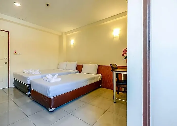 Rambuttri House Hotel
