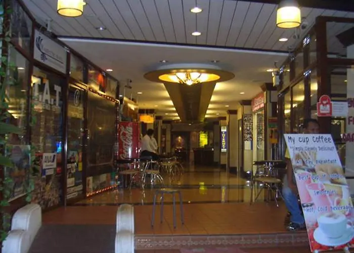 Rambuttri House Hotel